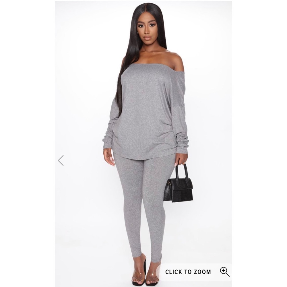 NEW!! Twisted off shoulder legging set SZ: XL